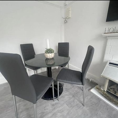 Charming 2 Bed Flat On Tower Bridge Apartment London Exterior photo